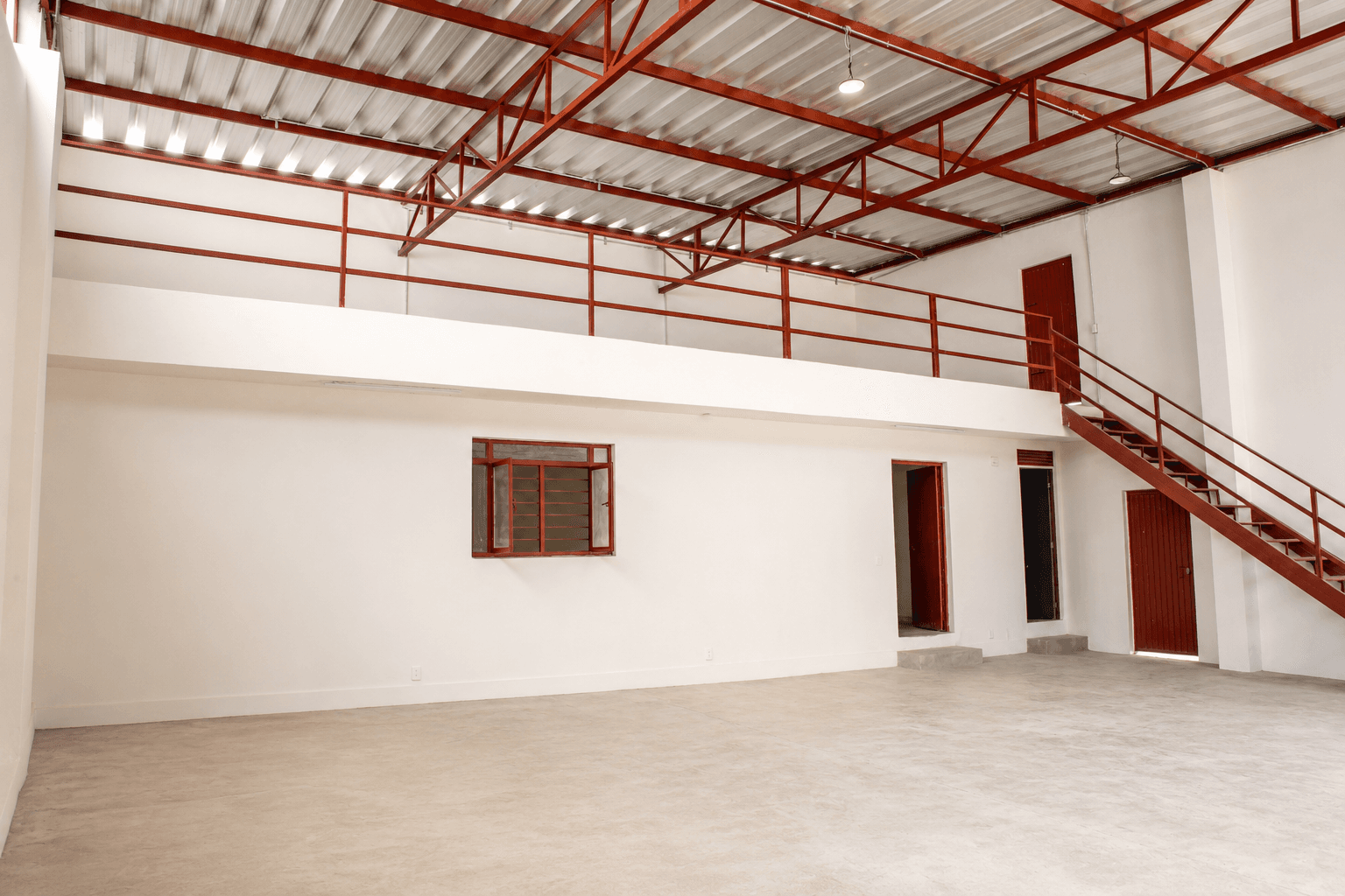Bodega Versátil de 284 m² en Excelente Estado, Ubicada en La Col. Miramar, Zapopan